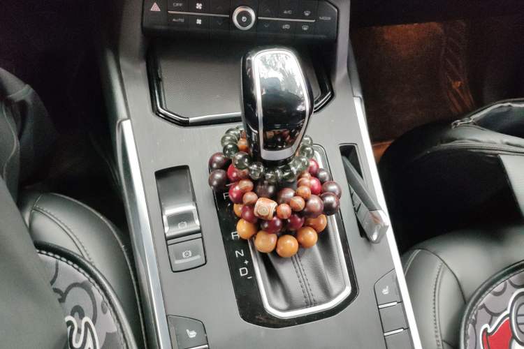 Used Wey VV5 2017 2.0T Ultra-Luxury Version Gear Lever