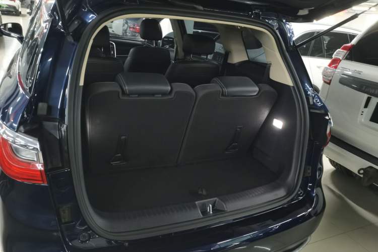 Used BYD Song MAX 2018 1.5T Automatic Smart Connect Elite Model with 6 Seats Trunk