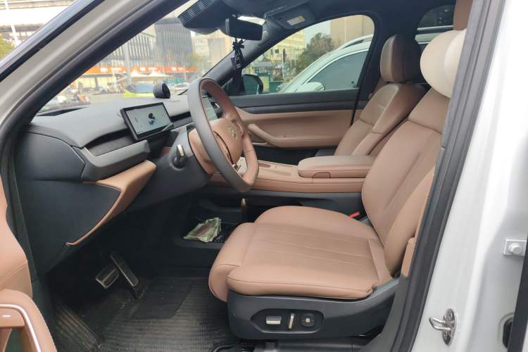 Used Nio ES8 2024 75 kWh
