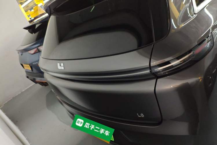 Used Li Auto L8 2023 Pro Model Rear