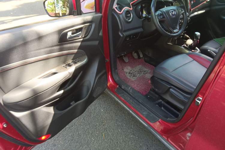 Used CHANGAN CS15 2016 1.5L Manual Luxury Edition