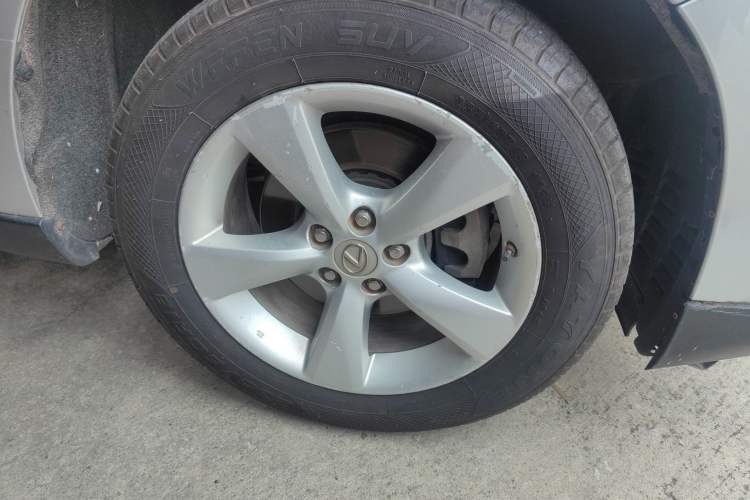 Used Lexus RX Classic 2012 270 Elegant Edition Right Front Wheel Hub