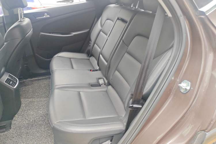 Used Hyundai Tucson 2015 1.6T Dual-Clutch Two-Wheel-Drive Smart Model
