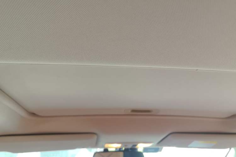 Used Mitsubishi Outlander 2019 2.4L 4x4 Zhi Xiang Edition 5 Seats China VI Standard