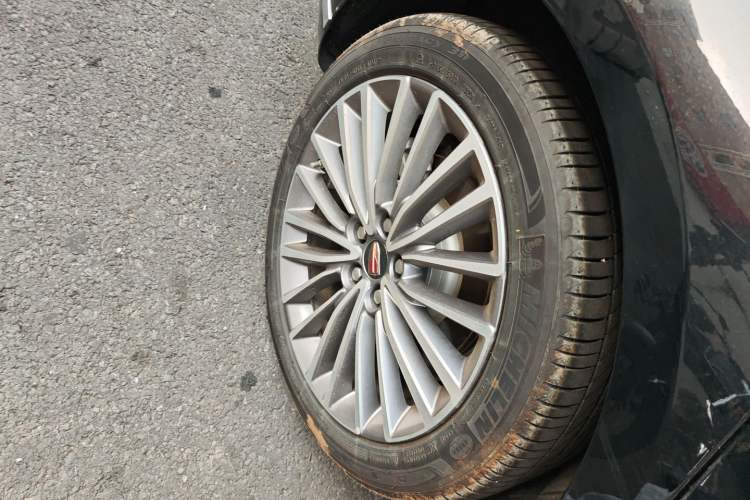 Used Hongqi H9 2023 2.0T Smart Connect Flagship Edition Right Rear Wheel Hub
