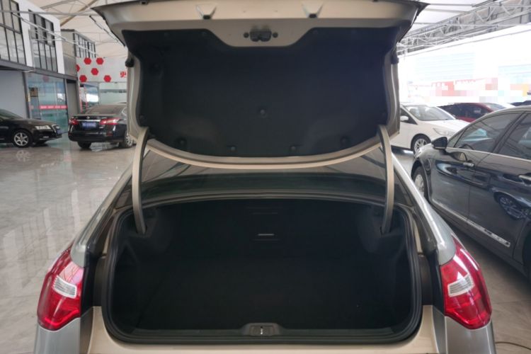 Used Citroen C5 2014 2.0L Automatic Luxury Edition