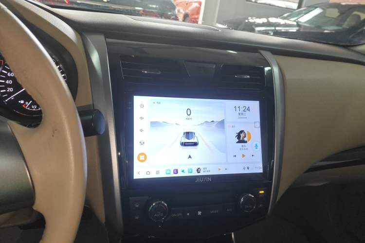 Used Nissan Teana 2013 2.0L XE Fashion Edition Audio And AC Panel