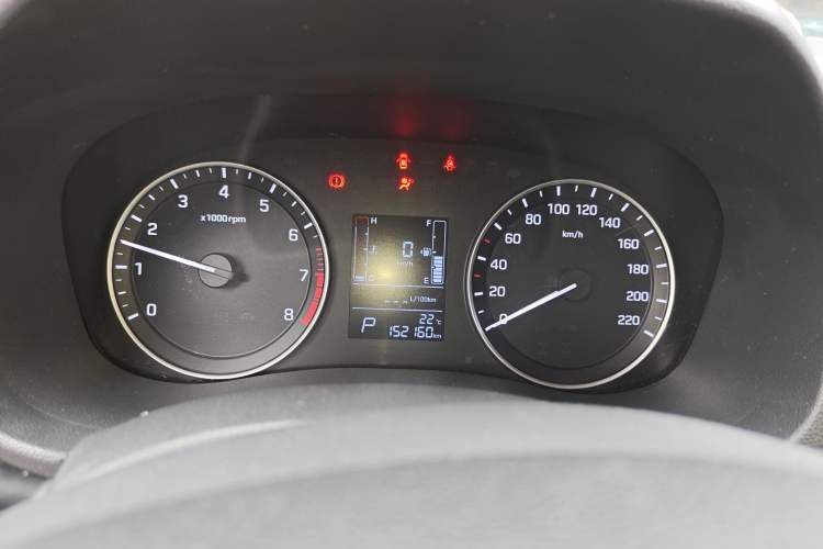 Used Hyundai ix25 2015 1.6L Automatic Two-Wheel Drive Smart GLS Trim Instrument Cluster