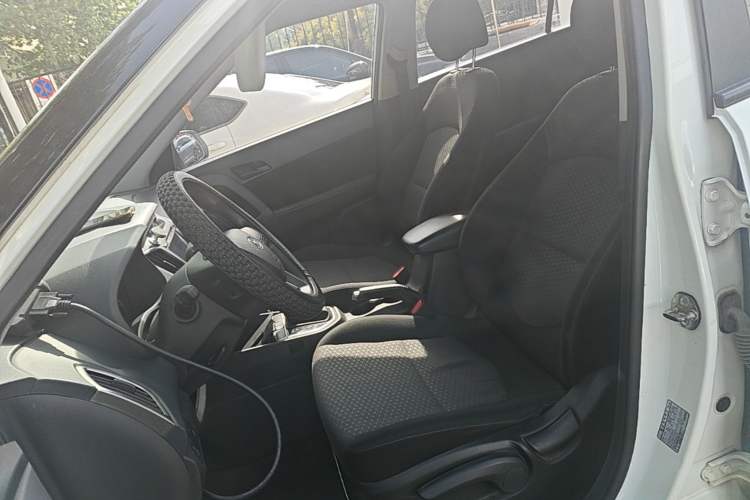 Used Hyundai ix25 2015 1.6L Automatic Two-Wheel Drive Fashionable GS Model
