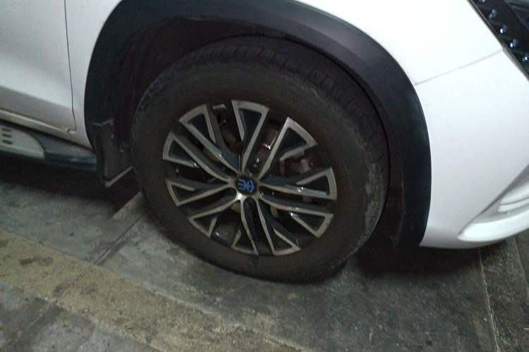 Used BYD Song New Energy 2017 Song DM 1.5TID All-Wheel Drive Luxury Model