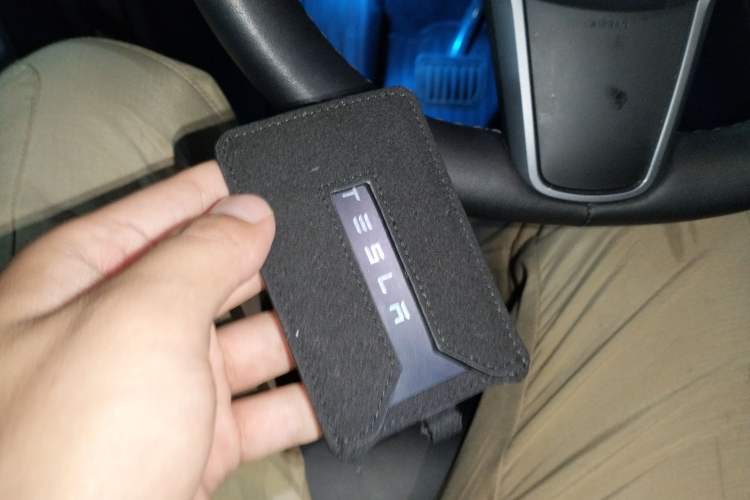 Used Tesla Model Y 2022 Rear-Wheel-Drive Version Vehicle Key