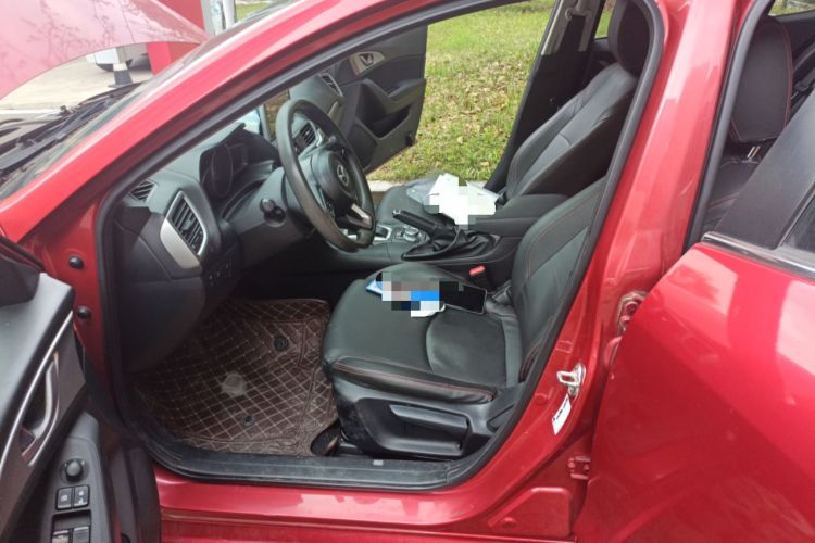 Used Mazda 3 Axela 2017 Sedan 1.5L Automatic Comfort Model China VI Standard Left Front Seat