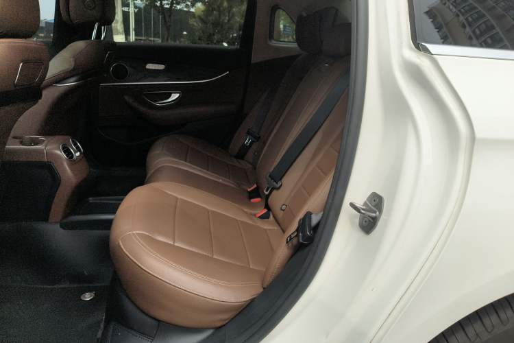 Used Mercedes-Benz E-Class 2016 E 200 L Sport Edition
