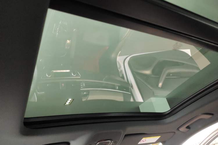 Used Audi A4L 2024 40 TFSI Luxury Dynamic Edition Headliner