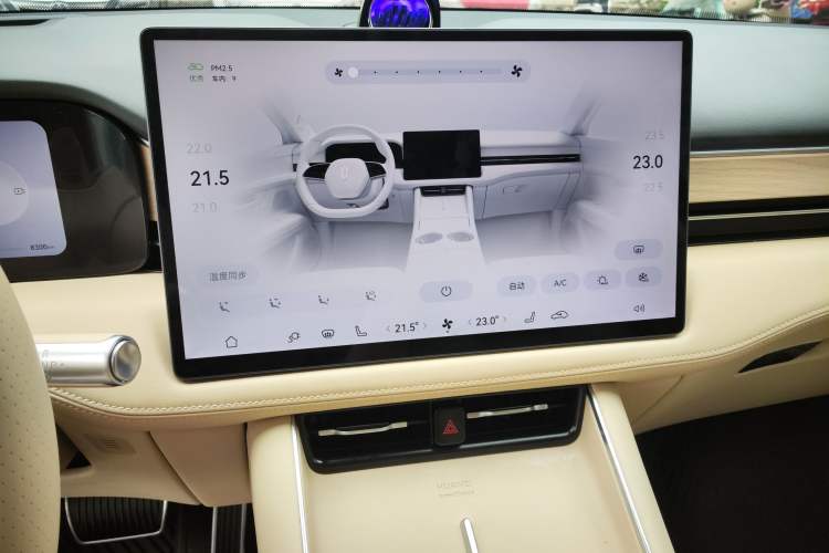 Used Hima AITO M5 2025 Extended-Range Ultra All-Wheel-Drive Version