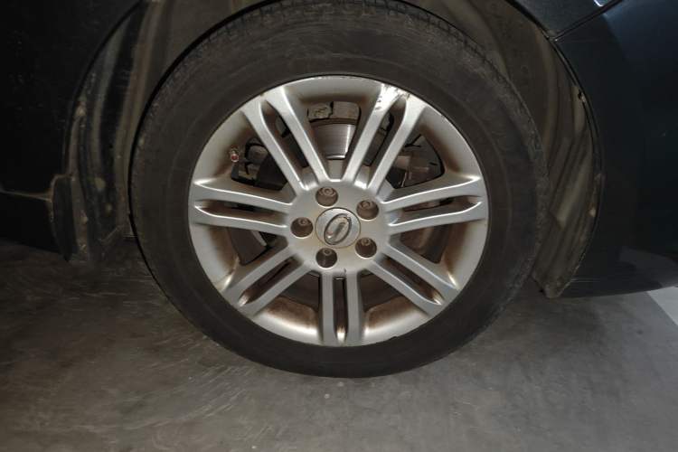 Used GAC Trumpchi GA5 2011 2.0L Automatic Elite Edition
