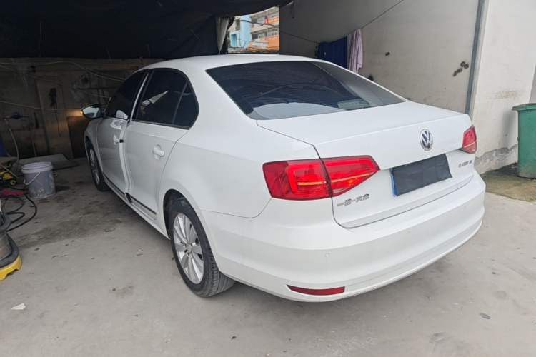 Used Volkswagen Sagitar 2015 1.6L Automatic Comfort Model