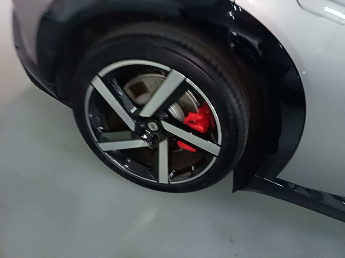 Xiaomi Auto YU7 2025 Ultra-Long Range High-Performance All-Wheel-Drive Max Edition — снимка 11