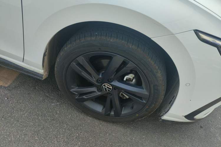 Used Volkswagen Golf 2023 Facelift 280TSI DSG R-Line Lite Exterior 1