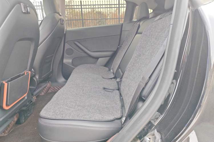 Used Tesla Model Y 2023 Rear-Wheel-Drive Version