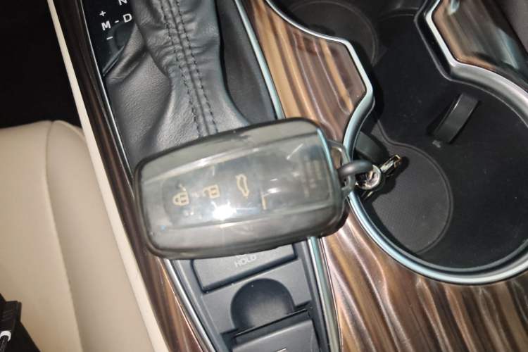 Used Toyota Camry 2019 2.0G Luxury Edition China VI Standard
