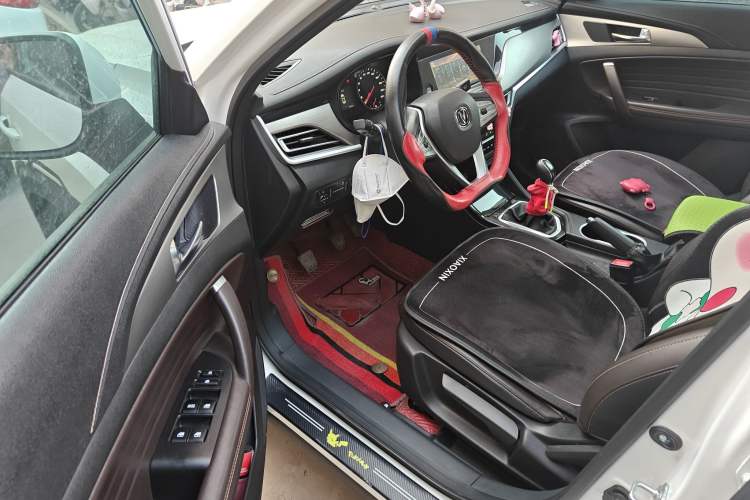 Used CHANGAN CS35PLUS 2019 1.6L Manual Chuanlian Edition
