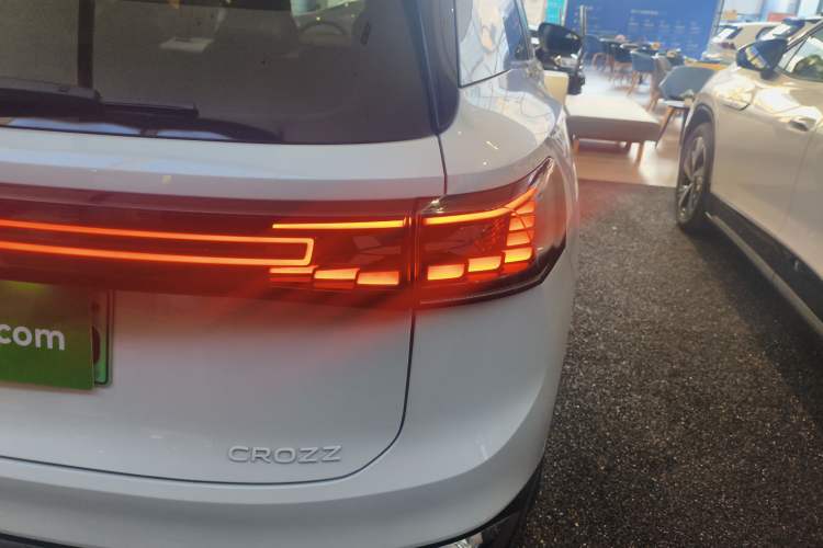 Used Volkswagen ID.6 CROZZ 2022 Long-Range PRO Edition
