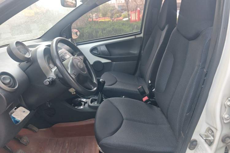 Used BYD F0 2010 Shangkui Patriotic Edition 1.0L XuanKu Model
