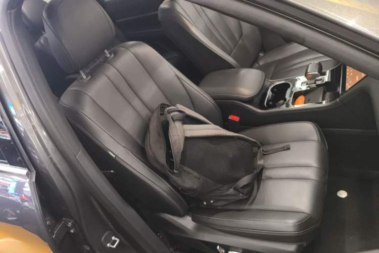 Used Li Auto ONE 2020 Extended-Range 6-Seater Version Right Front Seat