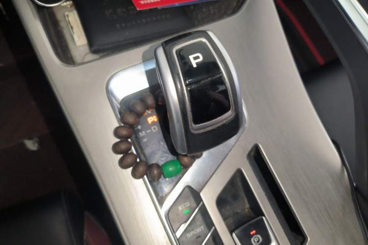 Used Geely Auto Coolray 2019 Sport Version 260T DCT Battle China VI Standard Gear Lever