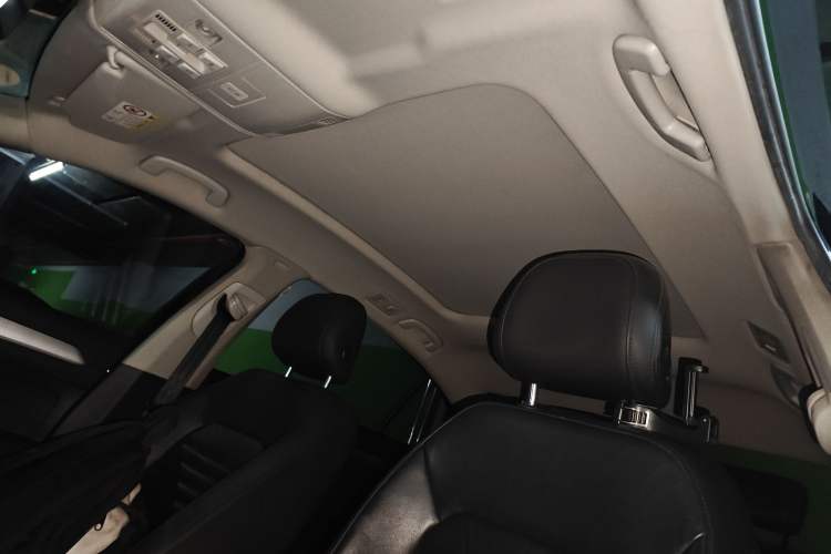 Used Volkswagen Magotan 2018 280TSI DSG Comfort Model
