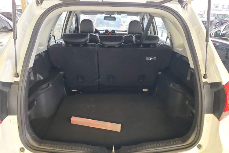 Used Haval H6 2016 Upgraded Model 1.5T Automatic Two-Wheel Drive Elite Version
