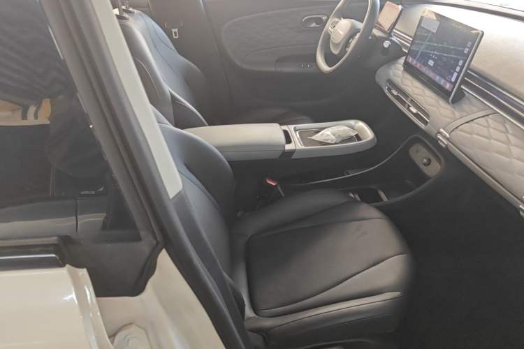 Used Dongfeng NAMMI 01 2024 430 Plus Smart+ Right Front Seat