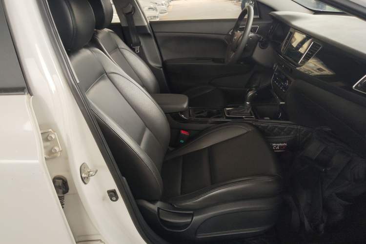 Used Hyundai Mistra 2016 1.8L Automatic Smart GLS
