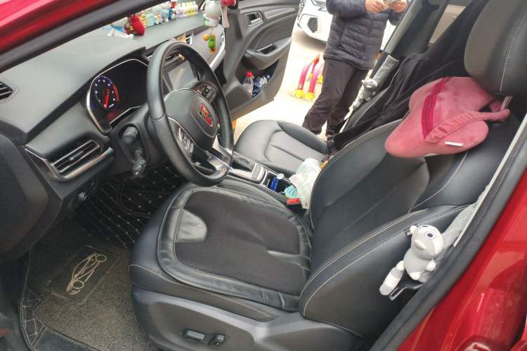 Used Roewe RX3 2018 1.6L CVT Internet Smart Edition Left Front Seat