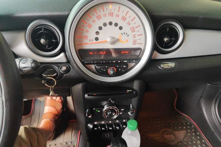 Used MINI 2011 1.6L COOPER Fun
