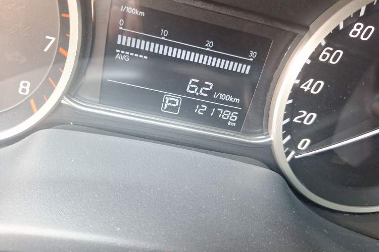 Used Nissan Sylphy 2018 1.6XV CVT Deluxe Edition Odometer Close Up