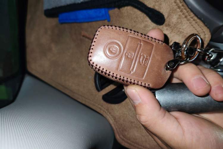 Used Kia Sportage R 2016 2.0L Automatic Two-Wheel Drive DLX Vehicle Key