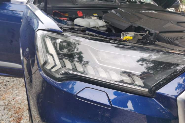 Used Audi Q7 2020 55 TFSI quattro S line sports model