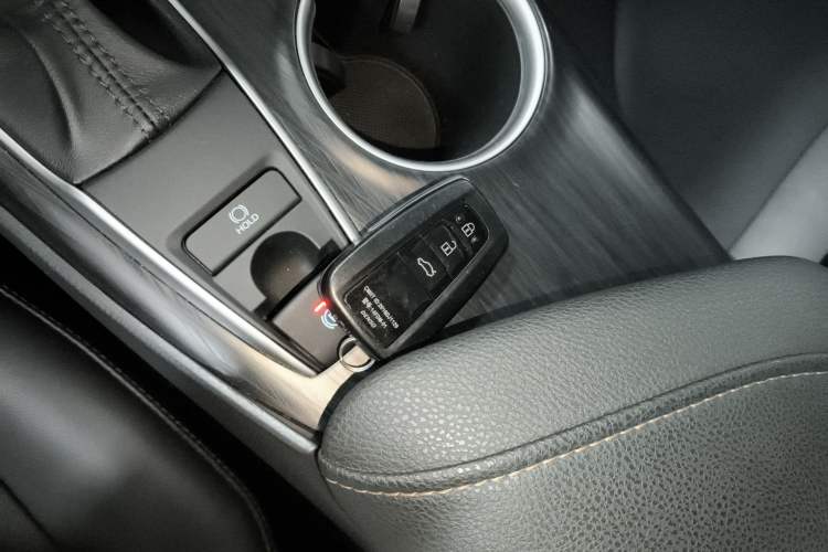 Used Toyota Camry 2023 2.0G Luxury Edition Vehicle Key