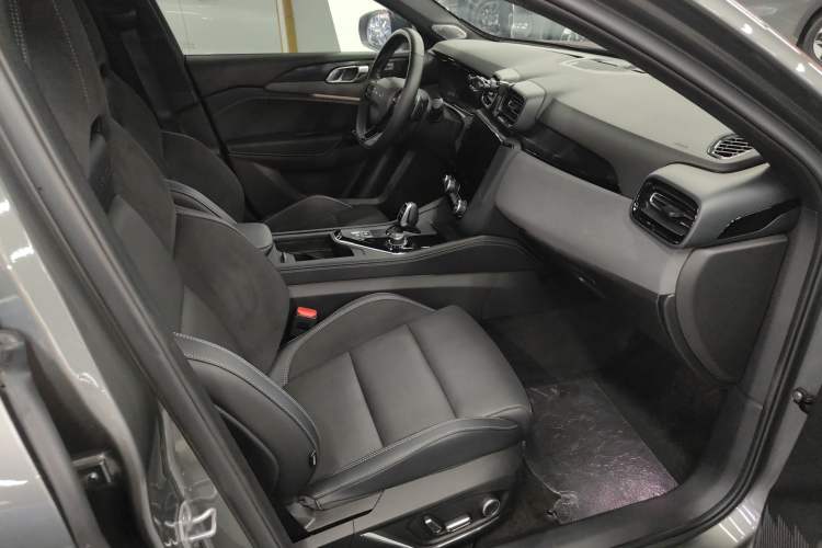 Used Lynk & Co 03 2022 2.0TD DCT JingPro
