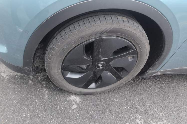 Used ONVO L60 2024 60 kWh All-Wheel Drive