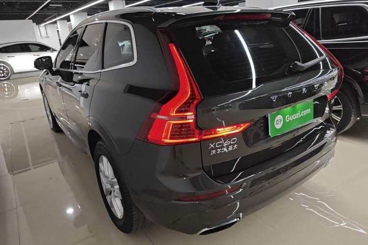 Used Volvo XC60 2019 T5 4x4 Smart Edition China VI Standard Exterior 2
