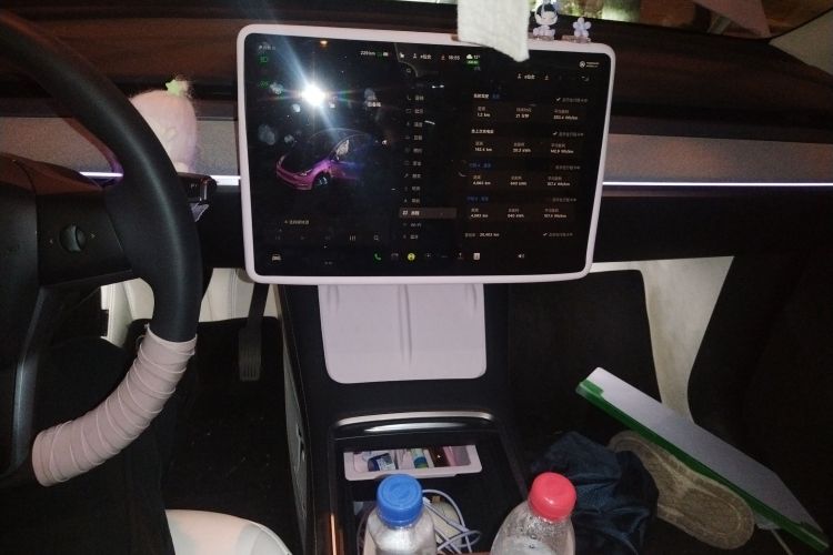 Used Tesla Model Y 2024 Rear-Wheel-Drive Version Audio And AC Panel