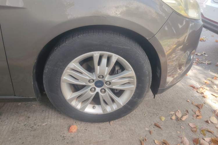 Used Ford Focus 2012 Sedan 1.6L Automatic Comfort Model