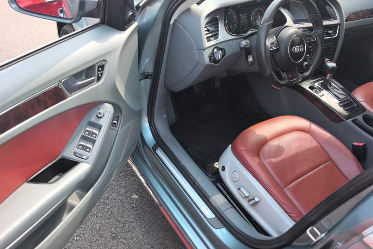 Used Audi A4L 2015 35 TFSI Automatic Comfort Model Driver Seat