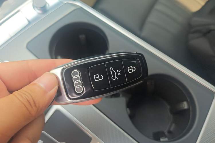 Used Audi A6 2024 allroad quattro 55 TFSI Prestige Off-Road Model
