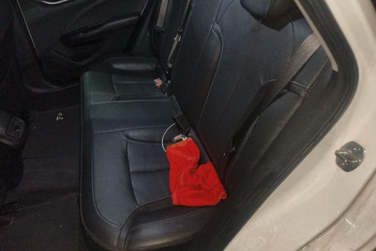 Used Buick GT 2019 18T Automatic Connected Elite Model China VI Standard Left Rear Seat