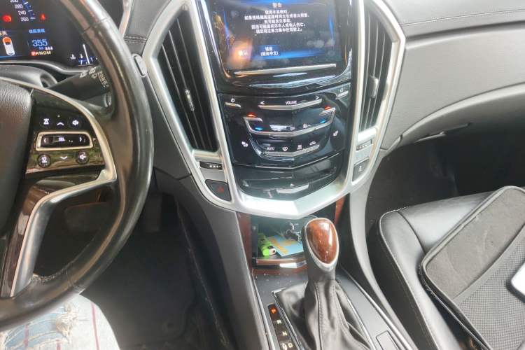 Used Cadillac SRX 2015 3.0L Elite Model Audio And AC Panel