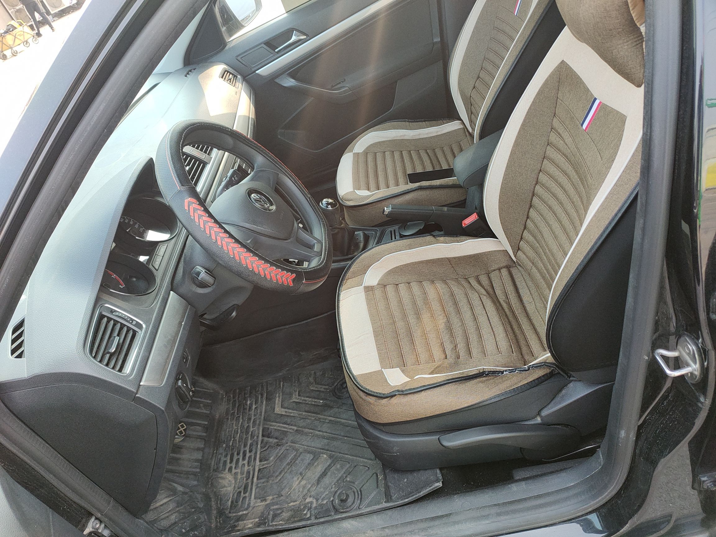 Interior delantero